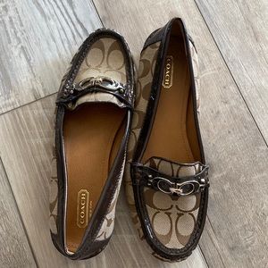 Like new coach shoes